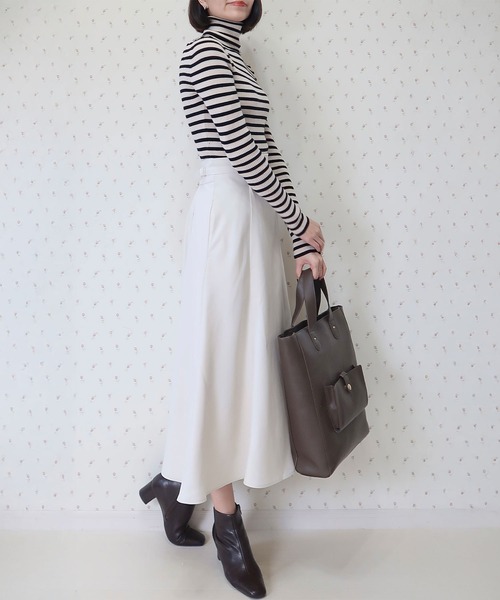 INTERPLAY(インタープレイ)の「【INTERPLAY x MAYUKO】Belted Gather Flare Skirt(スカート・レディース・ブラック/アイボリー・FREE)」の4枚目の写真