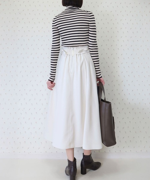 INTERPLAY(インタープレイ)の「【INTERPLAY x MAYUKO】Belted Gather Flare Skirt(スカート・レディース・ブラック/アイボリー・FREE)」の5枚目の写真