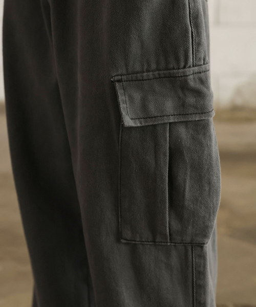 GCLIP(ジクリップ)の「カーゴポケットワイド綿パンツ(その他パンツ・レディース・ダークグレー・MEDIUM/LARGE/X-LARGE/XX-LARGE)」の6枚目の写真