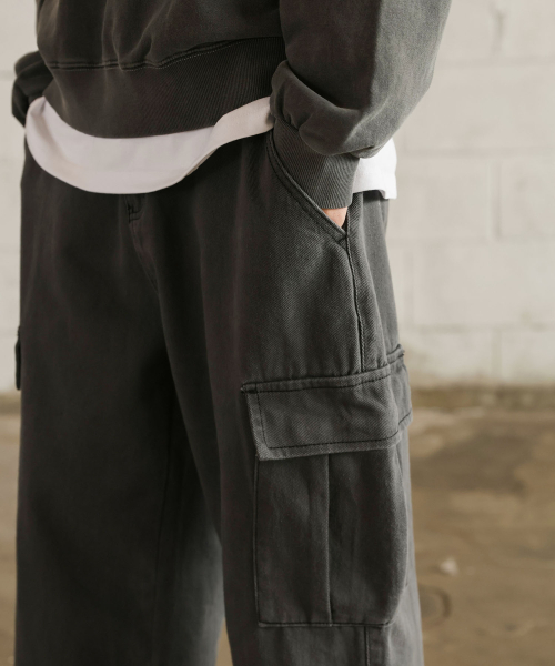 GCLIP(ジクリップ)の「カーゴポケットワイド綿パンツ(その他パンツ・レディース・ダークグレー・MEDIUM/LARGE/X-LARGE/XX-LARGE)」の7枚目の写真