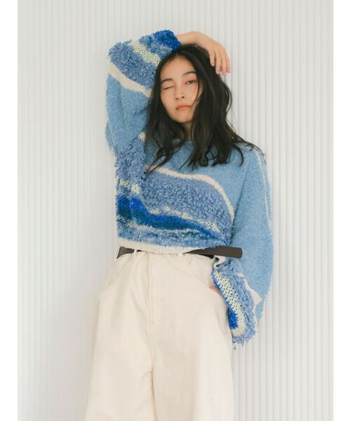 Ungrid(アングリッド)の「ファンシーヤーンスラブニット(ニット/セーター・レディース・ブルー/レッド/アイボリー・FREE)」の7枚目の写真