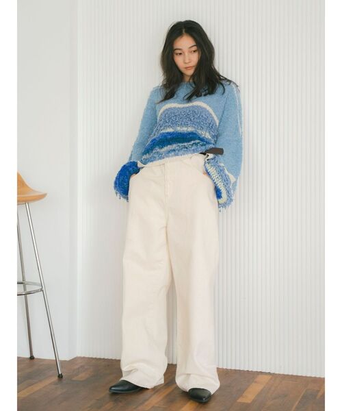 Ungrid(アングリッド)の「ファンシーヤーンスラブニット(ニット/セーター・レディース・ブルー/レッド/アイボリー・FREE)」の9枚目の写真