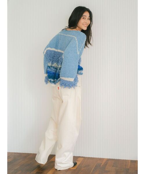 Ungrid(アングリッド)の「ファンシーヤーンスラブニット(ニット/セーター・レディース・ブルー/レッド/アイボリー・FREE)」の11枚目の写真