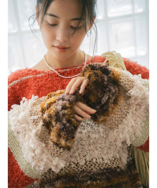 Ungrid(アングリッド)の「ファンシーヤーンスラブニット(ニット/セーター・レディース・ブルー/レッド/アイボリー・FREE)」の12枚目の写真