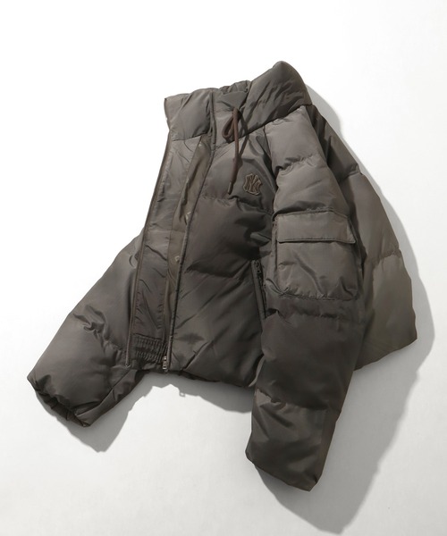 MLB Korea（エムエルビーコリア）の「【MLB KOREA/エムエルビーコリア】Vintage Cropped Curve Padding Down JKT/ヴィンテージ クロップド カーブ パディング ダウンジャケット（ダウンジャケット/コート・レディース・クリーム/チャコールグレー/コーラルピンク・M/S）」の15枚目の写真