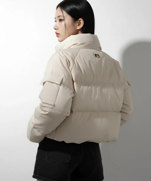 MLB Korea（エムエルビーコリア）の「【MLB KOREA/エムエルビーコリア】Vintage Cropped Curve Padding Down JKT/ヴィンテージ クロップド カーブ パディング ダウンジャケット（ダウンジャケット/コート・レディース・クリーム/チャコールグレー/コーラルピンク・M/S）」の6枚目の写真