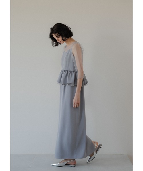 LE'RURE(リルアー)の「Wavy neck peplum dress(ドレス・レディース・ベージュ/ブルーグレー・MEDIUM/SMALL/M-Long)」の6枚目の写真