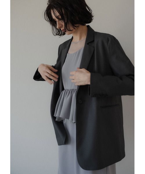 LE'RURE(リルアー)の「Wavy neck peplum dress(ドレス・レディース・ベージュ/ブルーグレー・MEDIUM/SMALL/M-Long)」の12枚目の写真