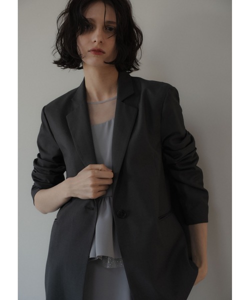 LE'RURE(リルアー)の「Wavy neck peplum dress(ドレス・レディース・ベージュ/ブルーグレー・MEDIUM/SMALL/M-Long)」の13枚目の写真