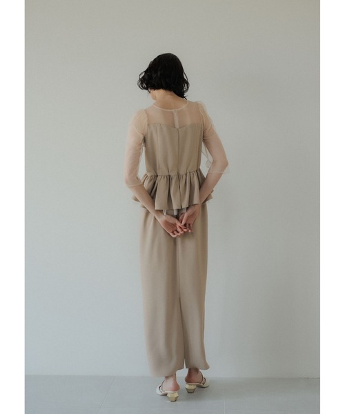 LE'RURE(リルアー)の「Wavy neck peplum dress(ドレス・レディース・ベージュ/ブルーグレー・MEDIUM/SMALL/M-Long)」の15枚目の写真