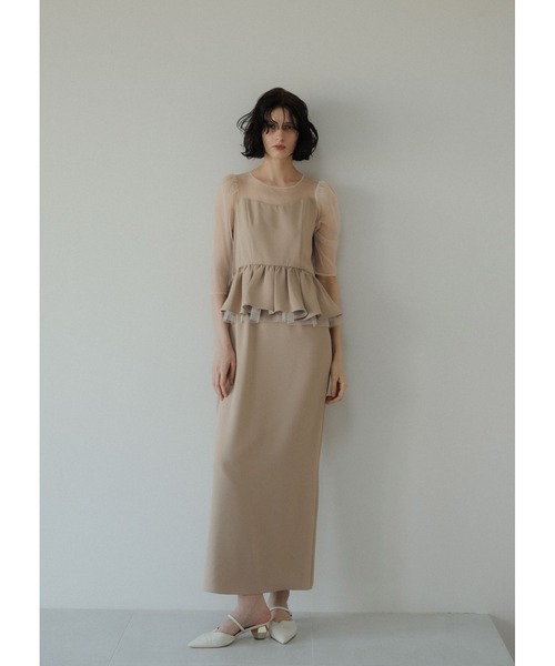 LE'RURE(リルアー)の「Wavy neck peplum dress(ドレス・レディース・ベージュ/ブルーグレー・MEDIUM/SMALL/M-Long)」の17枚目の写真