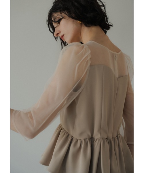 LE'RURE(リルアー)の「Wavy neck peplum dress(ドレス・レディース・ベージュ/ブルーグレー・MEDIUM/SMALL/M-Long)」の18枚目の写真