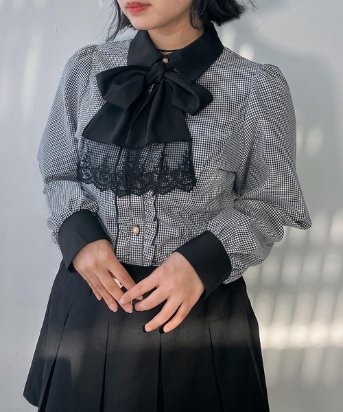 AS KNOW AS plus(アズノゥアズプラス)の「○取り外し可能 リボン付きフリルボウタイブラウス(シャツ/ブラウス・レディース・ブラック系/ピンク系/ホワイト系・FREE)」の11枚目の写真