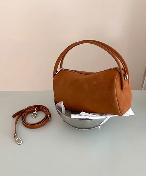 HEILIS(ヘイリス)の「【500mlボトルOK!】フェイクスエードスクエアショルダーバッグ / ハンドバッグ ショルダーバッグ 斜め掛け ミニ スウェード ブルー ブラウン ブラック キャメル 茶 青 韓国 無地 ボストン スクエア ノームコア 春服 夏服 秋服 冬服(ショルダーバッグ・レディース・ブラック/ブルー/キャメル/ブラウン・FREE)」の10枚目の写真