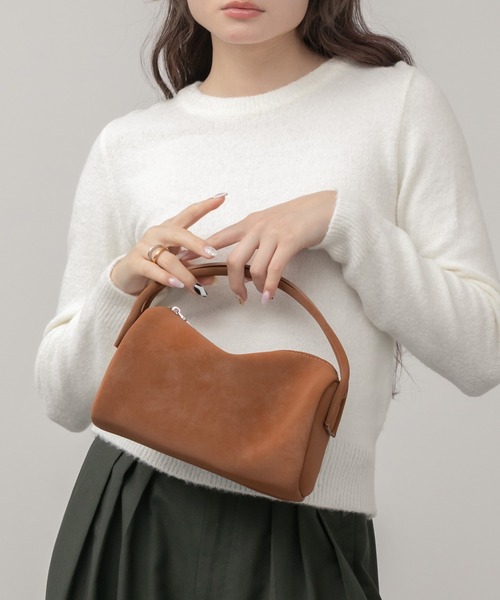 HEILIS(ヘイリス)の「【500mlボトルOK!】フェイクスエードスクエアショルダーバッグ / ハンドバッグ ショルダーバッグ 斜め掛け ミニ スウェード ブルー ブラウン ブラック キャメル 茶 青 韓国 無地 ボストン スクエア ノームコア 春服 夏服 秋服 冬服(ショルダーバッグ・レディース・ブラック/ブルー/キャメル/ブラウン・FREE)」の11枚目の写真