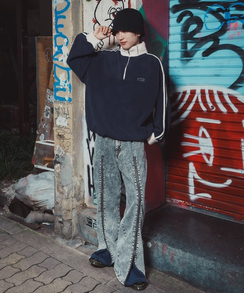 SIDEWAY STANCE(サイドウェイスタンス)の「【SIDEWAY STANCE】シリコン ワッペン フリース ハーフジップ トラック プルオーバー(スウェット・メンズ・ネイビー/チャコール/アイボリー・LARGE/MEDIUM)」の6枚目の写真