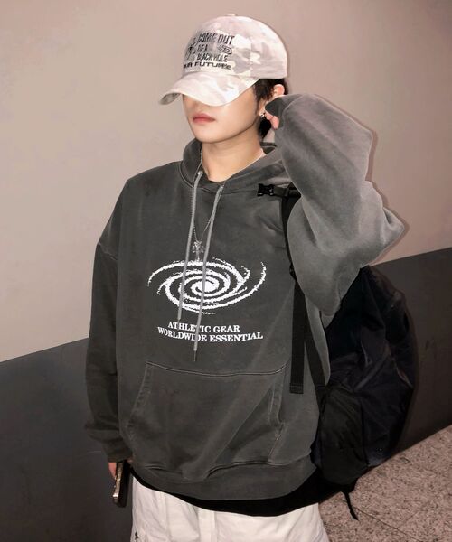THE MILE(ザマイル)の「ブラックホール イッセンシャル スウェット フード NAVY(パーカー・メンズ・その他・S/M/L/XL)」の13枚目の写真