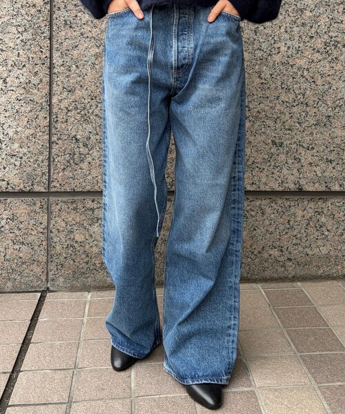 AGOLDE(エーゴールドイー)の「【AGOLDE/エーゴールドイー】EMMI JEAN IN INTUITION ワイドレッグデニム(デニムパンツ・レディース・ブルー・24/25/26)」の3枚目の写真