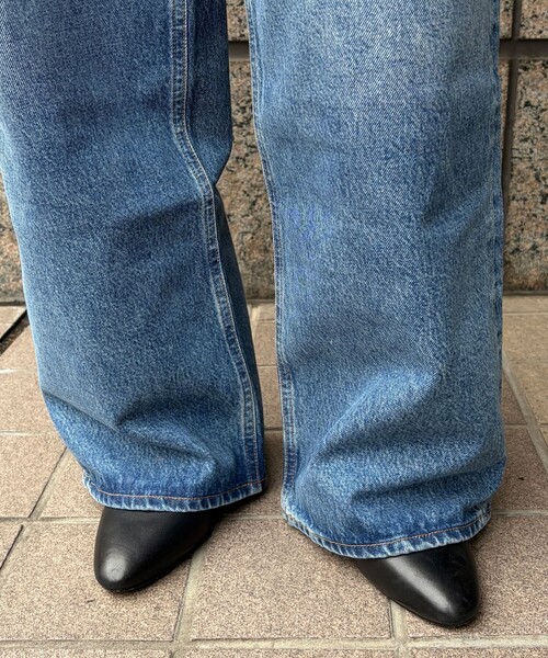 AGOLDE(エーゴールドイー)の「【AGOLDE/エーゴールドイー】EMMI JEAN IN INTUITION ワイドレッグデニム(デニムパンツ・レディース・ブルー・24/25/26)」の22枚目の写真