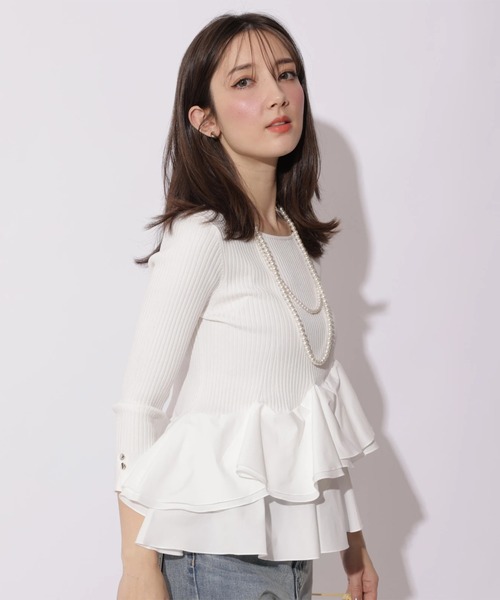 Apuweiser-riche(アプワイザーリッシェ)の「裾ひらりんリブニット(ニット/セーター・レディース・ホワイト/ピンク/ブラック/ブラック系その他・2)」の2枚目の写真