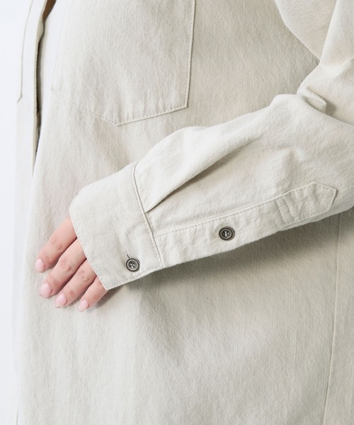 MICA&DEAL（マイカ＆ディール）の「ブリーチデニムシャツ（シャツ/ブラウス・レディース・グレー/ライトブルー・FREE）」の6枚目の写真