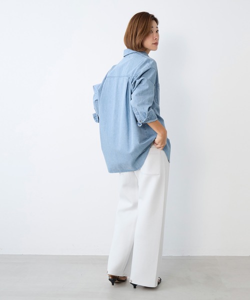 MICA&DEAL（マイカ＆ディール）の「ブリーチデニムシャツ（シャツ/ブラウス・レディース・グレー/ライトブルー・FREE）」の18枚目の写真