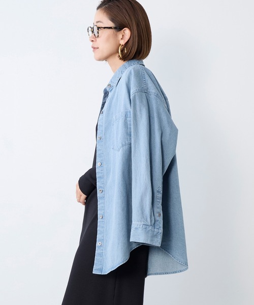 MICA&DEAL（マイカ＆ディール）の「ブリーチデニムシャツ（シャツ/ブラウス・レディース・グレー/ライトブルー・FREE）」の20枚目の写真