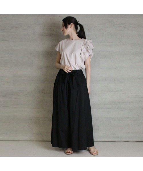 aity（アイティ）の「M-5L 片袖フリル アシメトリーカットソー 夏服（Tシャツ/カットソー・レディース・ホワイト/ピンクベージュ/ブラック・4L～5L/LL～3L/M～Ｌ）」の6枚目の写真
