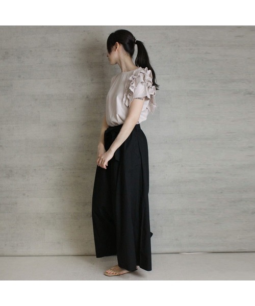 aity（アイティ）の「M-5L 片袖フリル アシメトリーカットソー 夏服（Tシャツ/カットソー・レディース・ホワイト/ピンクベージュ/ブラック・4L～5L/LL～3L/M～Ｌ）」の7枚目の写真