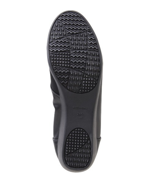 Live in comfort(リブインコンフォート)の「リブ イン コンフォート オケージョン遣いにぴったり!1足持っておきたい ストレッチ合皮素材のコンフォータブルパンプス〈ブラック〉(パンプス・レディース・ブラック・3/4/5)」の8枚目の写真