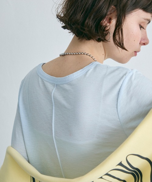 uchi.(ウチ)の「バックシーム長袖シアートップス(Tシャツ/カットソー・レディース・サックスブルー/レモンイエロー/オフホワイト/チャコールグレー/ラベンダー・FREE)」の3枚目の写真