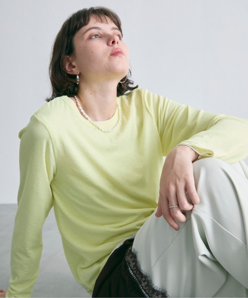uchi.(ウチ)の「バックシーム長袖シアートップス(Tシャツ/カットソー・レディース・サックスブルー/レモンイエロー/オフホワイト/チャコールグレー/ラベンダー・FREE)」の5枚目の写真