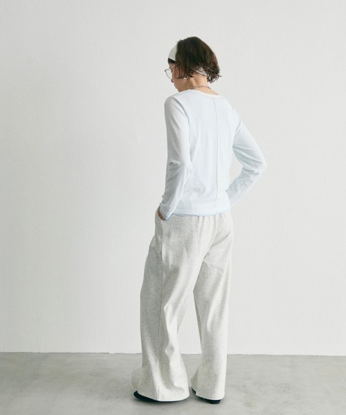 uchi.(ウチ)の「バックシーム長袖シアートップス(Tシャツ/カットソー・レディース・サックスブルー/レモンイエロー/オフホワイト/チャコールグレー/ラベンダー・FREE)」の10枚目の写真