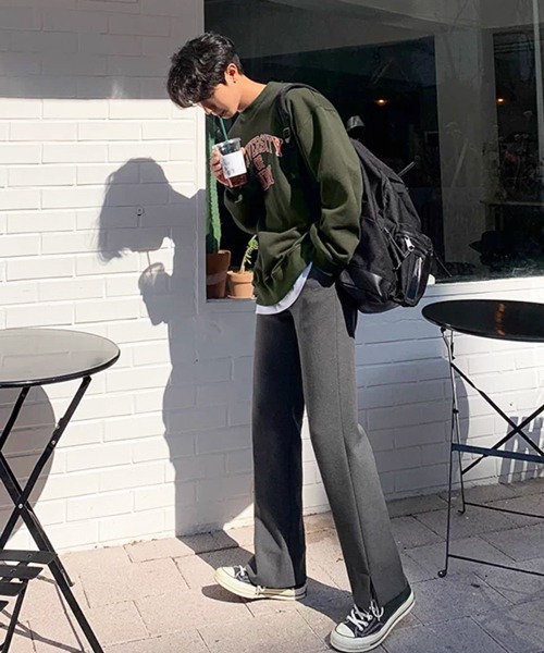 NOWLE(ノウル)の「【NOWLE】UNIVERSITY OF AKRON カレッジロゴ アーチプリント クルーネック スウェット(スウェット・メンズ・ダークカーキ/ブラック・MEDIUM/SMALL/X-LARGE/LARGE)」の4枚目の写真