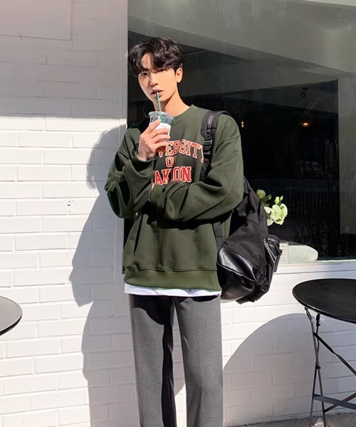 NOWLE(ノウル)の「【NOWLE】UNIVERSITY OF AKRON カレッジロゴ アーチプリント クルーネック スウェット(スウェット・メンズ・ダークカーキ/ブラック・MEDIUM/SMALL/X-LARGE/LARGE)」の6枚目の写真