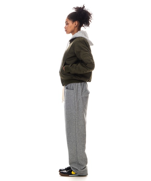 BEEDEN(ビーデン)の「HEAVY WEIGHT SEAM DESIGN SWEAT PANTS(スウェットパンツ・レディース・イエロー/ブラック/グレー・SMALL/MEDIUM)」の21枚目の写真