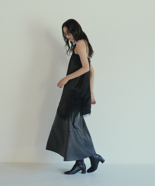 hellam（へラム）の「サテンレースアシメキャミ（タンクトップ・レディース・ブラウン/アイボリー/ブラック・FREE）」の18枚目の写真