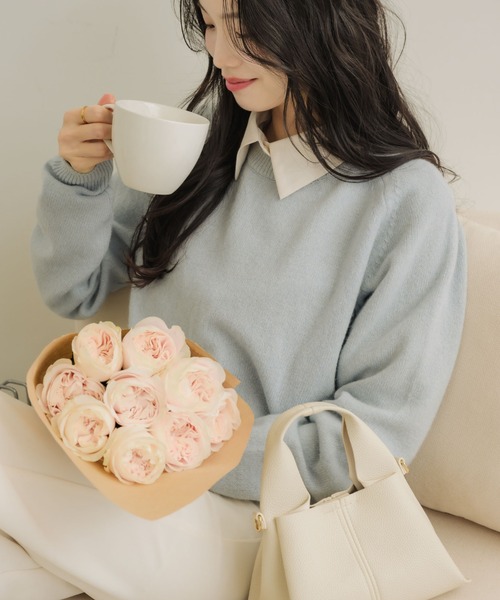 NEUNA（ヌナ）の「【韓国select item】ウール×アルパカベーシックセーター（ニット/セーター・レディース・アイボリー/ブルー・FREE）」の2枚目の写真