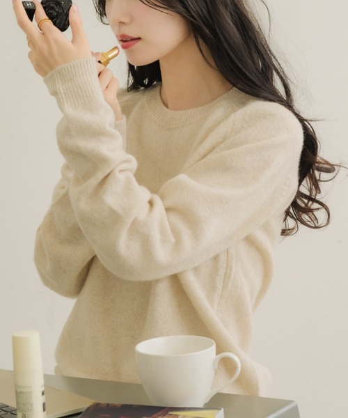 NEUNA（ヌナ）の「【韓国select item】ウール×アルパカベーシックセーター（ニット/セーター・レディース・アイボリー/ブルー・FREE）」の13枚目の写真