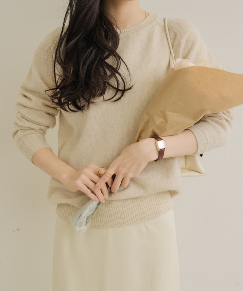 NEUNA（ヌナ）の「【韓国select item】ウール×アルパカベーシックセーター（ニット/セーター・レディース・アイボリー/ブルー・FREE）」の16枚目の写真
