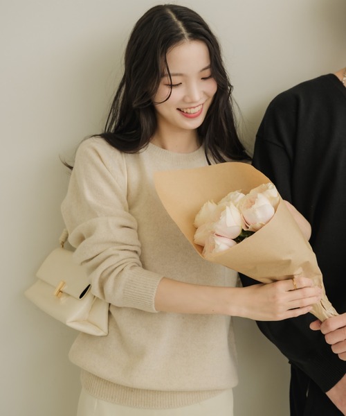 NEUNA（ヌナ）の「【韓国select item】ウール×アルパカベーシックセーター（ニット/セーター・レディース・アイボリー/ブルー・FREE）」の7枚目の写真