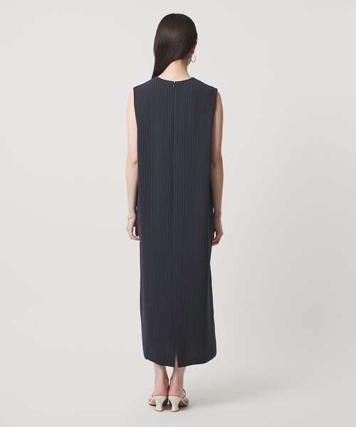 UNITED ARROWS(ユナイテッドアローズ)の「Drapy タック ノースリーブ ストライプ ワンピース ‐ウォッシャブル‐(ワンピース・レディース・その他1・38/36)」の6枚目の写真