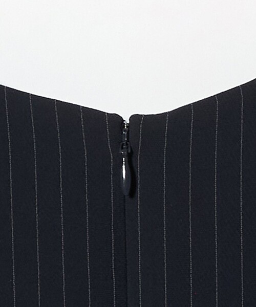 UNITED ARROWS(ユナイテッドアローズ)の「Drapy タック ノースリーブ ストライプ ワンピース ‐ウォッシャブル‐(ワンピース・レディース・その他1・38/36)」の13枚目の写真