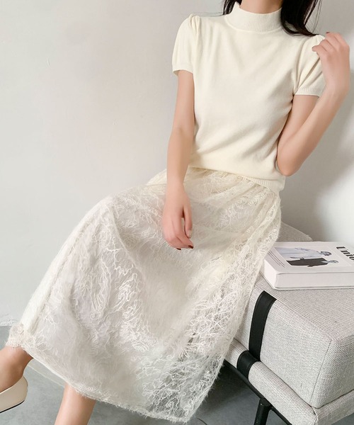 LOWO(ロワ)の「シアー 総レース ロング フレアスカート(スカート・レディース・アイボリー・FREE)」の2枚目の写真