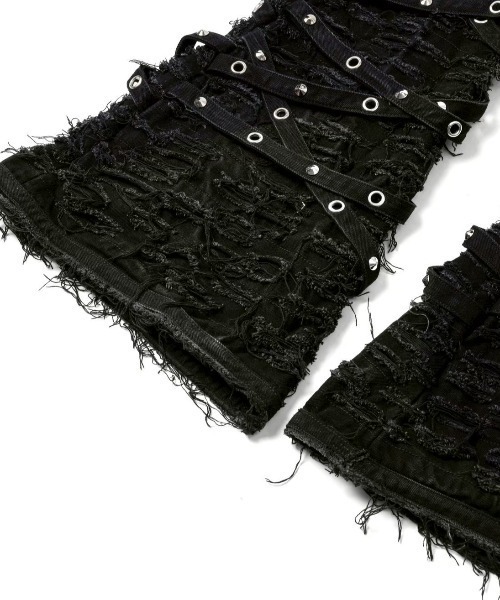 UNIZ（ユニズ）の「【UNIZ】Chainwrape Pants / 【ユニズ】アイレットチェーンデニムフレアパンツ（デニムパンツ・メンズ・ブラック・00/01）」の13枚目の写真