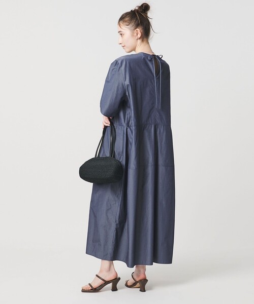 UNITED ARROWS（ユナイテッドアローズ）の「デニムライク ブライトローン ワンピース ‐ウォッシャブル‐（ワンピース・レディース・コバルトブルー/ダークグレー・36/38）」の6枚目の写真