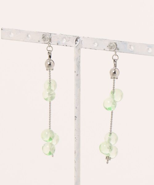 tone（トーン）の「【TOMEI LAB】クリア ドロップ チェーン ピアス(MA)（ピアス（両耳用）・レディース・グリーン系その他・FREE）」の6枚目の写真