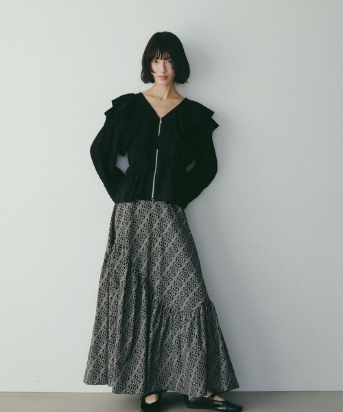 A part by（アパートバイ）の「ラッフルブルゾン（ブルゾン・レディース・アイボリー/ブラック・FREE）」の3枚目の写真