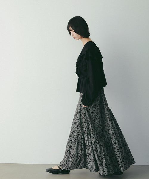 A part by（アパートバイ）の「ラッフルブルゾン（ブルゾン・レディース・アイボリー/ブラック・FREE）」の4枚目の写真