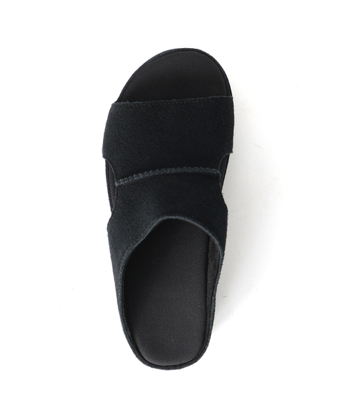 plage（プラージュ）の「UGG / アグ W GOLDENSTAR CUTOUT SLIDE サンダル（サンダル・レディース・ブラック/タン・25cm/24cm/23cm/22cm）」の13枚目の写真